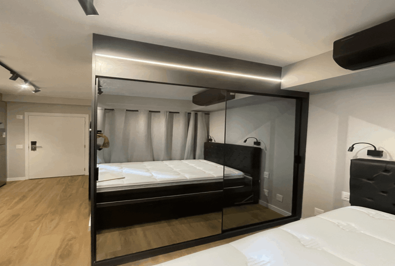 Armário com Espelho